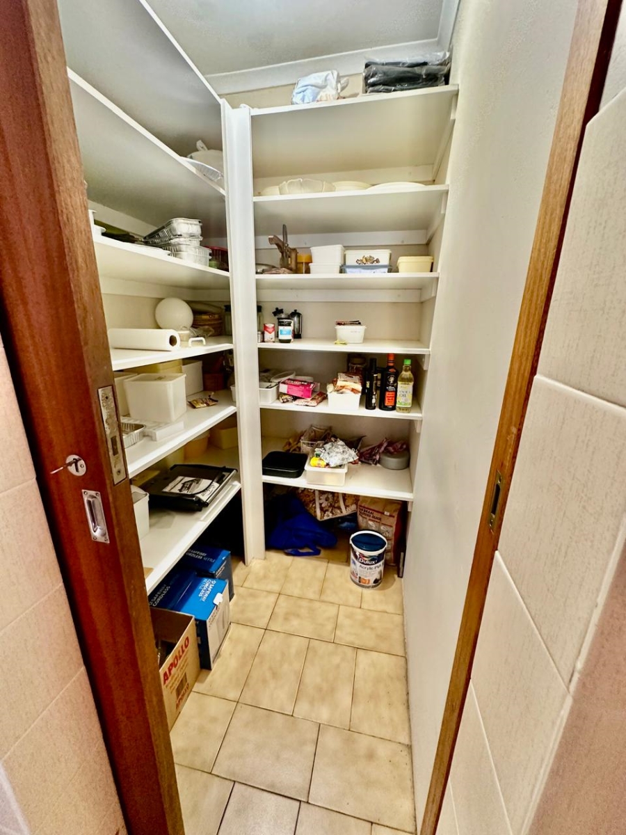 4 Bedroom Property for Sale in Bayview Western Cape